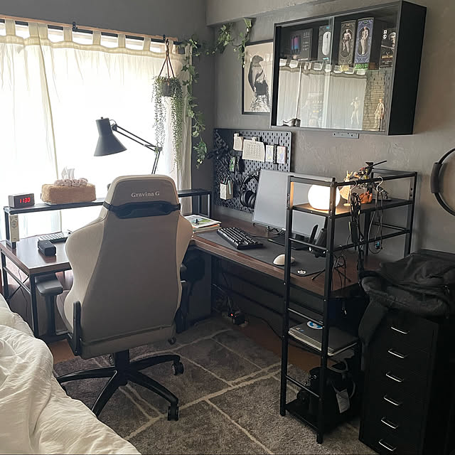 My Desk,グレーインテリア,IKEA,DIY,ニトリ,フェイクグリーン,フレンチブルドッグ,壁紙屋本舗,犬と暮らす家,築51年,息子部屋,ウップスペル oggy0301の部屋
