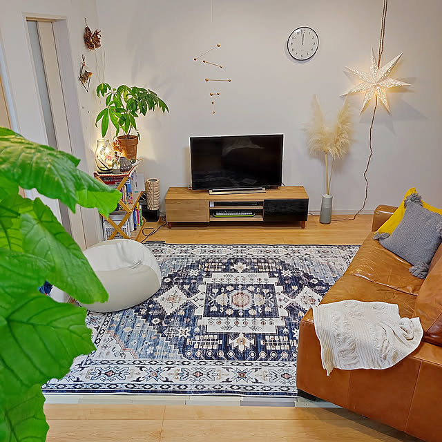 Lounge,ラグ,建売,こどもと暮らす,間接照明 Jijiの部屋