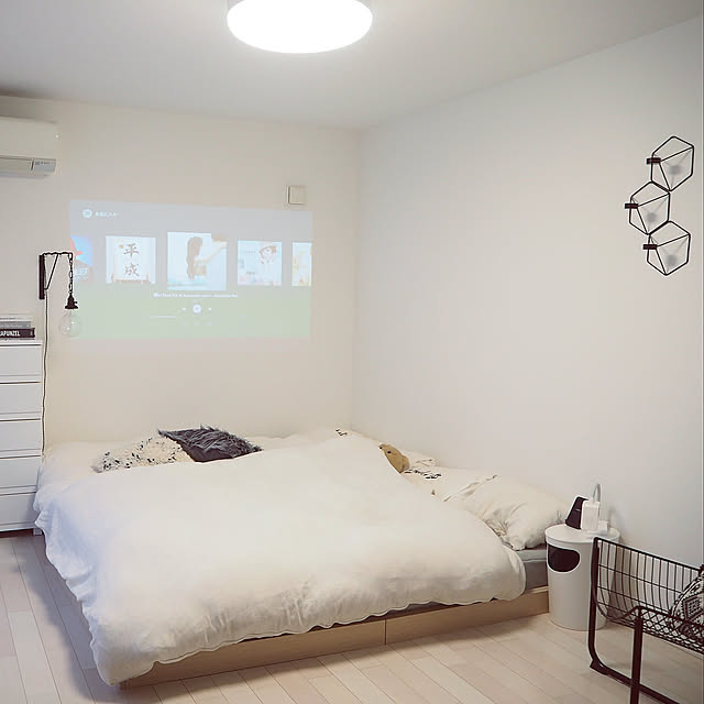 寝室ベッド,寝室,ベッド,ホワイトインテリア,Instagramやってます,建売住宅でも快適生活,Instagram→43yuka43,建売住宅,白グレー,Bedroom 43yuka43の部屋