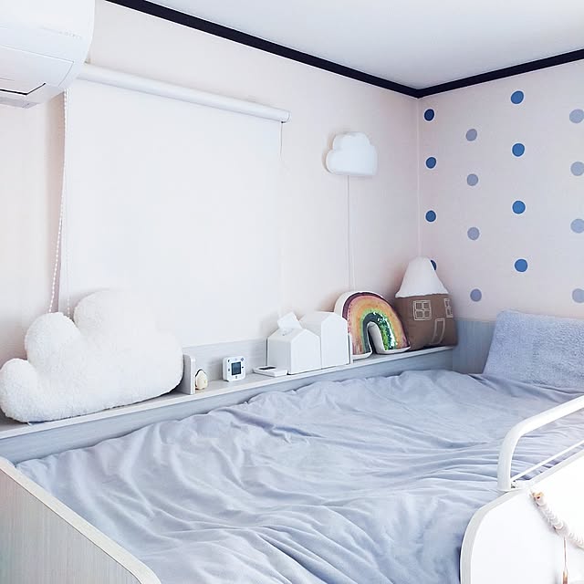 Bedroom,暮らしのひとコマ,冬支度,冬,ニトリ,Nウォーム,布団カバー,H&M HOME,雲のクッション,虹のクッション,お家クッション,おうちモチーフ,KEYUCA,ティッシュケース,ゴミ箱,IKEA,雲のライト,ウップリスト,つぶらな瞳の生がきちゃん,子供部屋女の子 JKの部屋