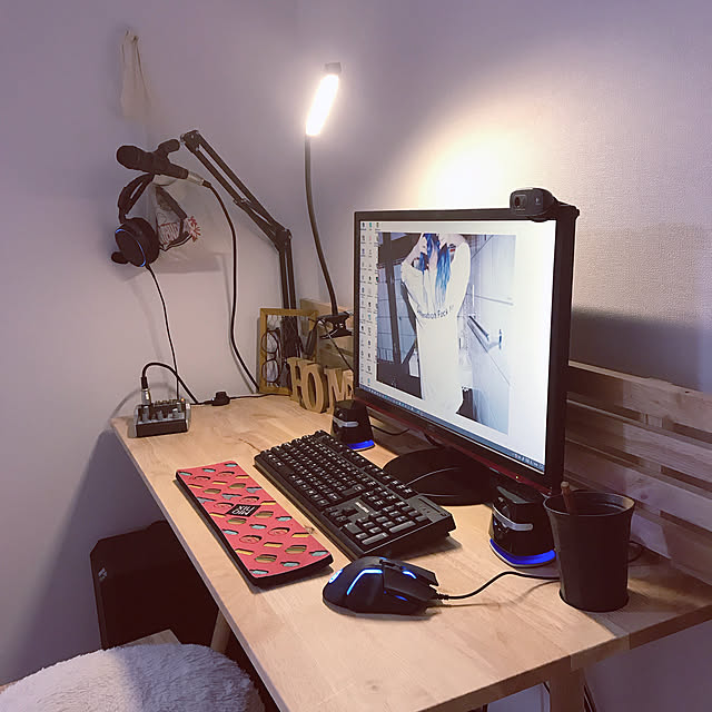 田中かえ,steelseries,PCデスク周り,100均,Amazon大好き人間,無垢材,一人暮らし,新商品買ったよ！,Francfranc,カフェ風,1R,ホワイト,My Desk,デスク,北欧,男前 kitsuneの部屋