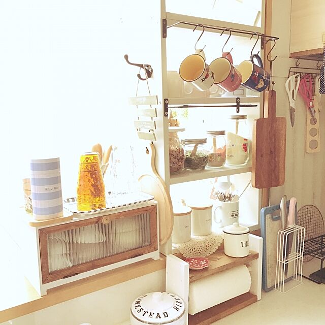 Kitchen,サリューのショーケース,もっとオシャレにしたい♡,ナチュラルキッチン,Daiso,雑貨たち,セリア,瓶に詰め替え,WECKの瓶,キャニスターsalt&sugar,キッチンカウンター棚DIY,カフェ風,キッチンペーパーホルダーDIY Appletreeの部屋