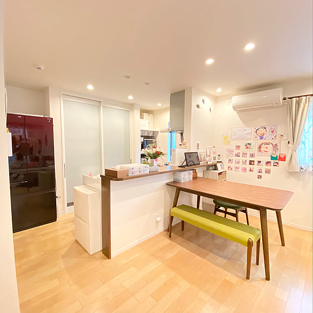 Lounge,カウンターキッチン,イケア,子供の写真,ダイ二ングテーブル,背面収納,キッチン,Overview sasaeriの部屋