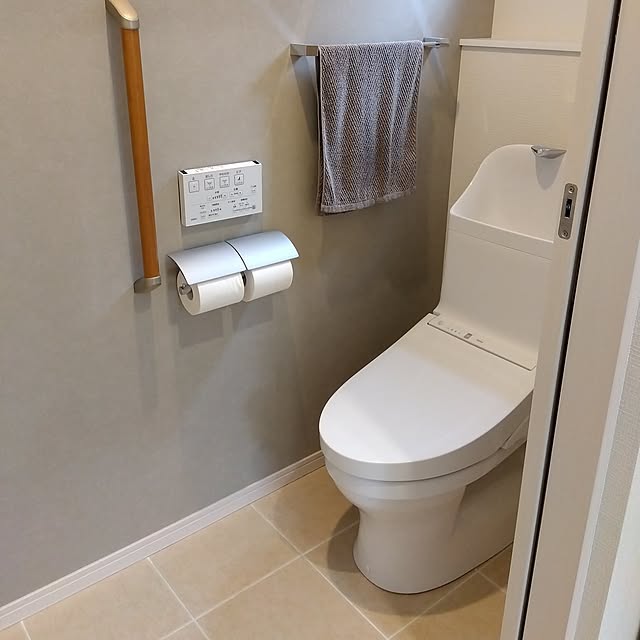Bathroom,アクセントクロス,TOTOトイレ,アクセントクロスグレー,ミニマリスト akoaの部屋