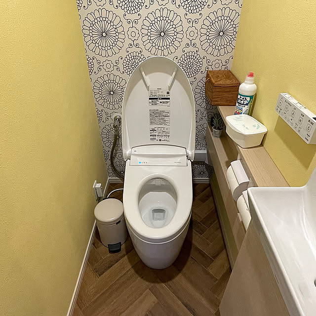 Bathroom,トイレ洗浄中,トイレクイックル,ナチュラル,シンプル,お気に入りの場所,癒しスペース,シンプルインテリア,好きな眺め,狭いなりに使いやすく,おうちピカピカDAY,カビキラー,ウタマロクリーナー,トイレハイター hitomi0515の部屋
