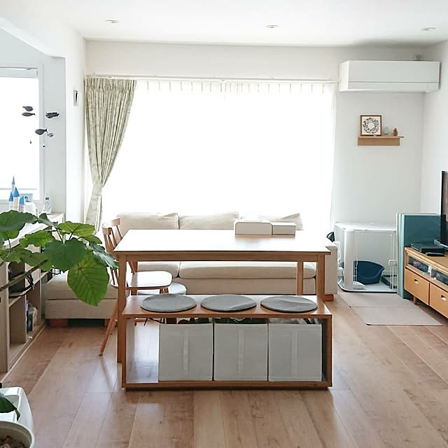 Lounge,リビングダイニング,リビングダイニング兼用,シンプル,シンプルナチュラル,シンプルインテリア,こどもと暮らす,こどものいる暮らし,リビングインテリア,ラシッサDフロア,ラシッサDフロアメープル,無印,無印良品,ダイニングセット __home_m.の部屋