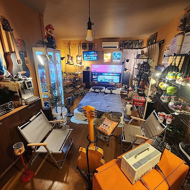 Overview,自転車,ギター,ホームシアター,趣味,スニーカー,遊び,コーヒータイム,趣味部屋,趣味スペース,バドワイザー,Fender,ナイキ スニーカー,Supreme,70年代,趣味の部屋,遊び心,BMX,コーヒー好き,A BATHING APE®,90年代,ギターのある部屋,ファッションも好き,スニーカー好き,コーヒーのある暮らし,schwinn,スニーカーディスプレイ,趣味を楽しむ,コカコーラ fuchan0930の部屋