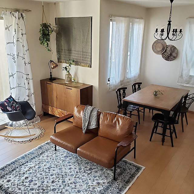 Overview,新生活,ヴィンテージインテリア,ヴィンテージのある暮らし,きれいめヴィンテージ,海外インテリア,海外インテリアに憧れる,アーコールチェア,プラックアクセント,中古戸建て,建売住宅,建売を自分好みに♡,海外インテリア好き,分譲住宅,シャンデリア MARIE.color.interiorの部屋