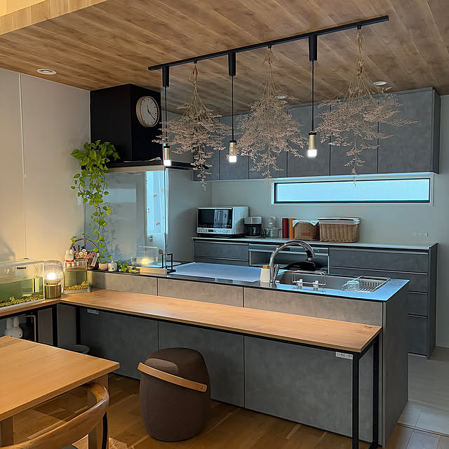 Kitchen,グレージュスタッコ,ノクト,ノクト　カウンターテーブル,ノクト　カップボード,LIXIL,いいね！ありがとうございます◡̈♥︎,コメントお気遣いなく♡,いつもありがとうございます( ꈍᴗꈍ),ミサワホーム蔵のある家 miffy.0044の部屋