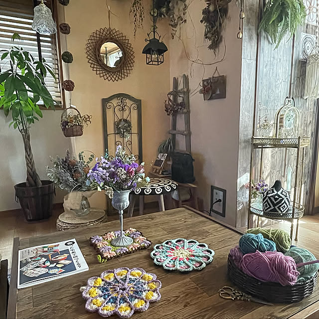 趣味が増えました♪,ハンドメイド,いいね&フォローありがとうございます☆,ボタニカルインテリア,好きなものに囲まれた暮らし,グリーンのある暮らし,観葉植物,アンティーク風,海外インテリアに憧れる,On Walls,自作のアレンジメント,micaちゃんのドライ♡ seana3761の部屋