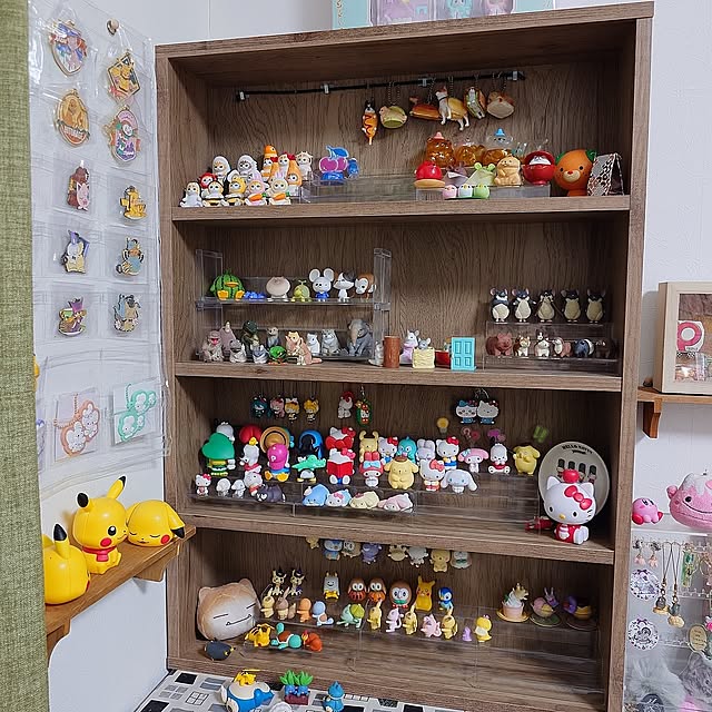 My Shelf,ダイソー,セリア,100均,ガチャガチャ,キーホルダー,アイリスオーヤマ,本棚,ガチャガチャ収納 o0mu0oの部屋