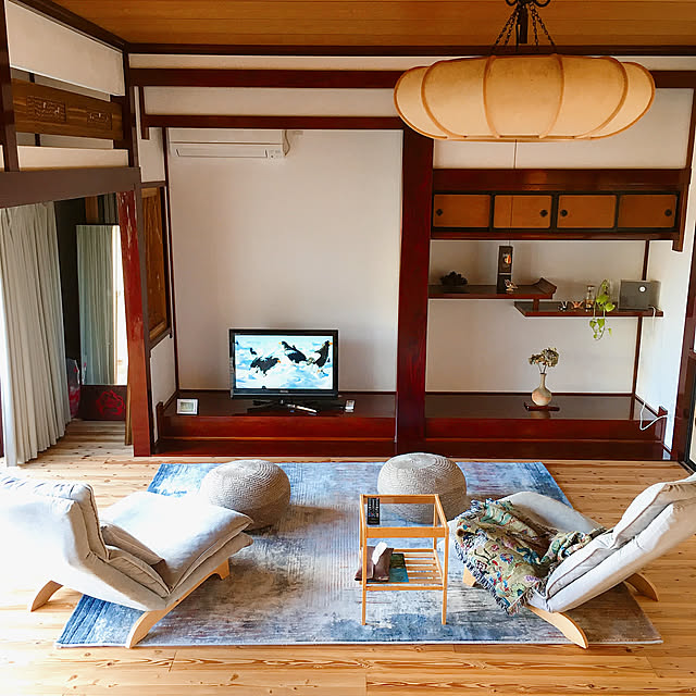 Lounge,無垢の床,古民家リノベーション,ウィルトンラグ,イケヒコ,ヒコラー,アブストラクトアート,ikehikolife,癒し特集2023,ロマネ stripeblueの部屋