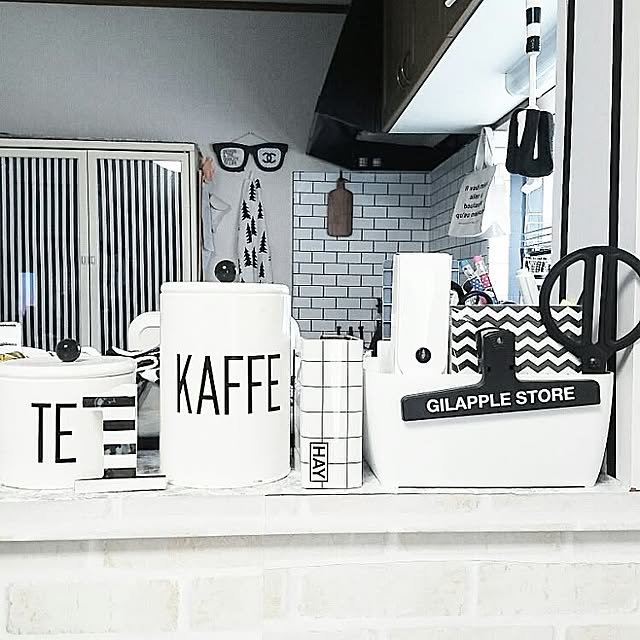 白黒インテリア,monotoneinterior,HAY,白黒マニア,finelittleday,筆記用具,LAGERHAUS,CHANEL,subway,Kitchen Hitomiの部屋