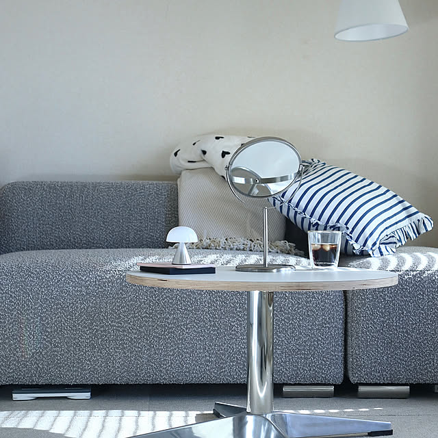 Lounge,プエブコ,雑貨,シンプル,モノトーン,購入品,海外風インテリア,シンプルライフ,海外インテリア,ミニマル,シンプルインテリア,モノトーンインテリア,Instagramやってます,シンプリスト,すっきり暮らす,minimalism,ミニマリズム,楽天roomやってます,無機質インテリア,韓国インテリア,韓国インテリア雑貨,くらしのリズムを整える,lemon8公式クリエイター,シンプリストの暮らし,シンプリストの部屋作り cocco0201の部屋