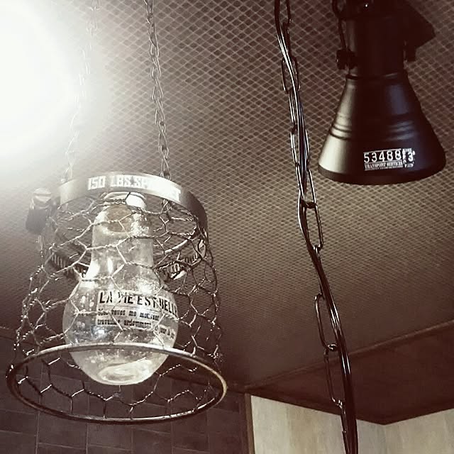 On Walls,ROCK,クール,エジソンバルブ,酒,ギター,DIY,ペンダントライト,リノベーション,アメリカン,男前,ダクトレール,セリア reksの部屋