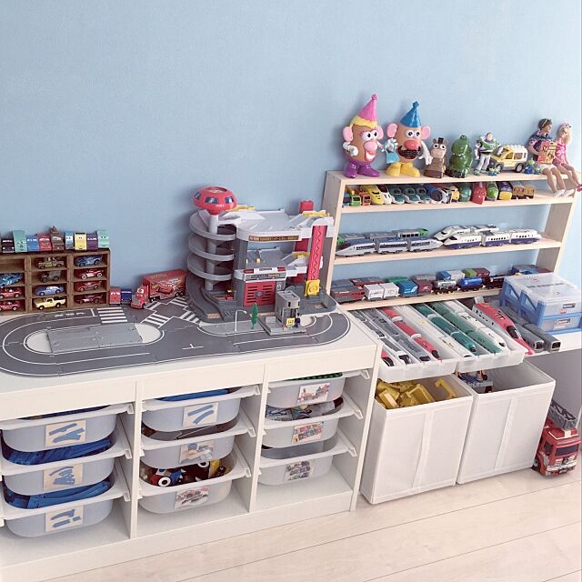 My Shelf,トミカ,カーズ,skubb,スクッブ,ペンキ塗り,子ども部屋,おもちゃ,おもちゃ収納,プラレール収納,IKEA,イケア,トロファスト,シンプル 白,整理収納,トイストーリー yanaの部屋