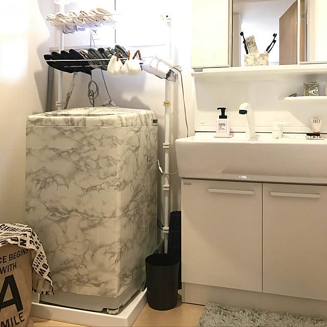 Bathroom,まさかの大理石柄,洗濯機リメイク,モレシャンズ倶楽部ウケるwww,新築一戸建て,100均,夫婦2人暮らし,モレシャンズ倶楽部,建売り一戸建て,ねこと暮らす,うさぎと暮らす Satokoの部屋