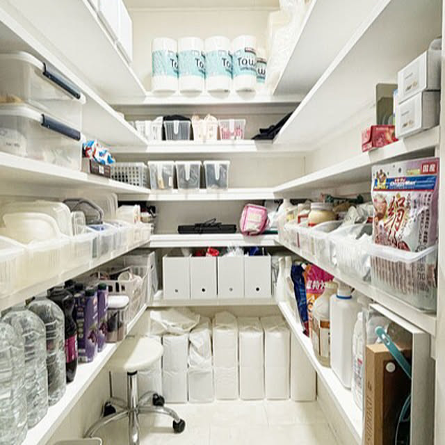 Kitchen,ペンキ塗りました,パントリー naoの部屋