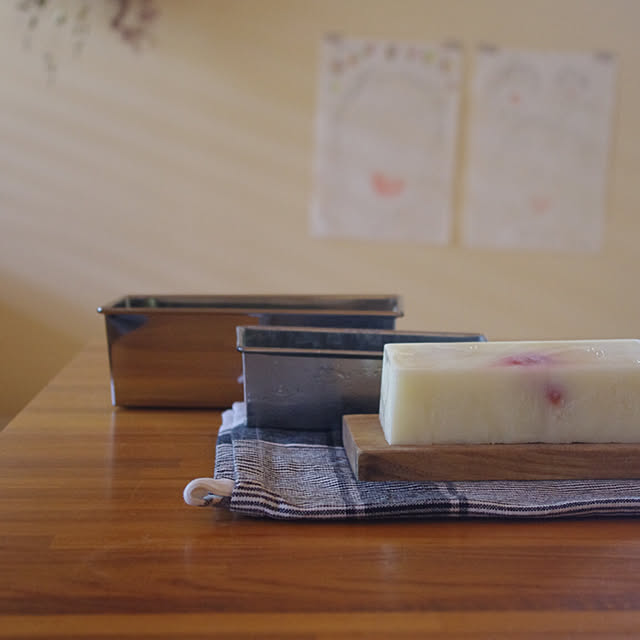 パウンドケーキ型がインテリアや収納に変身 驚きの使用法 Roomclip Mag 暮らしとインテリアのwebマガジン