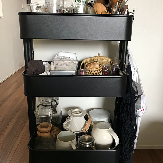 Kitchen,IKEAワゴン,建売住宅,狭小マイホーム,花のある暮らし,こどもと暮らす。,子供と暮らす,狭小住宅,狭いスペースを生かしたい chinatsummkの部屋