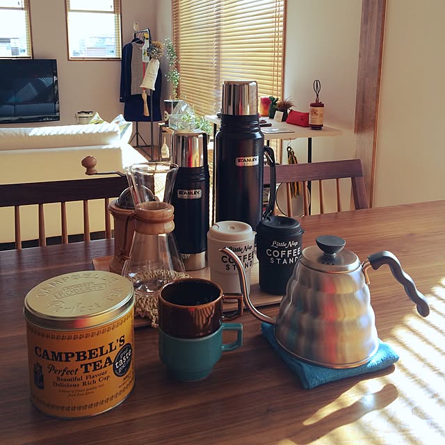 珈琲メーカーの代名詞「CHEMEX(ケメックス)」のあるダイニングの写真