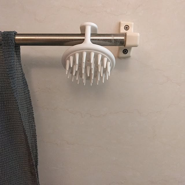 Bathroom,マンション,4LDK,5人家族,いいね&フォローありがとうございます☆,子どもと暮らす,夏休み…,ずぼら主婦,セリア,無印みたい,シャンプーブラシ,ソフトタイプ tomo3の部屋
