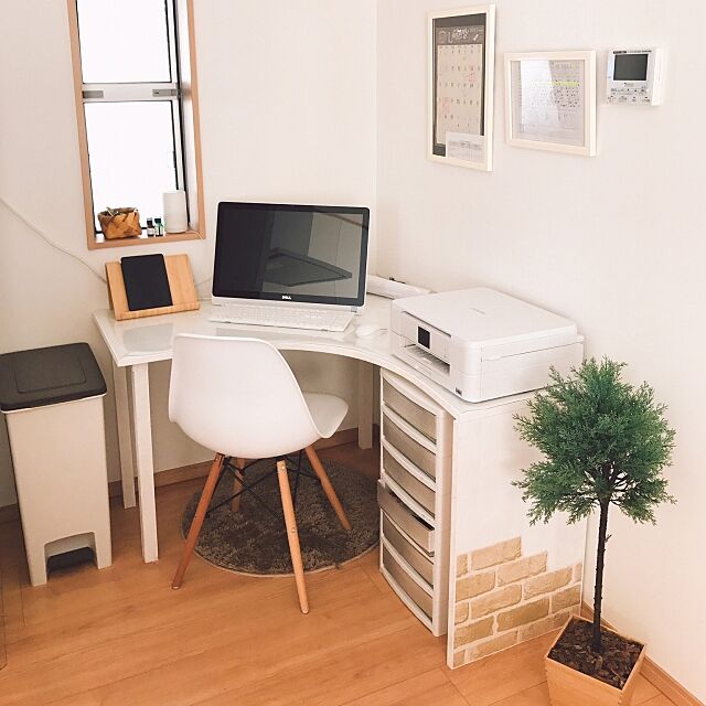 My Desk,パソコンデスクDIY,パソコンコーナー,デッドスペース活用,DIY,セルフペイント,IKEA,フェイクグリーン Stの部屋