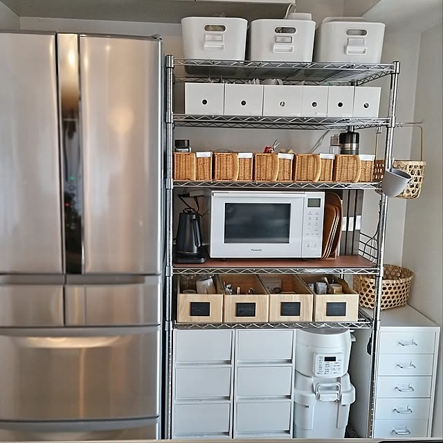 Kitchen,キッチン収納,賃貸インテリア,無印良品,シンプル,整理収納,シンプルインテリア,賃貸のキッチン,ミニマムに暮らしたい,狭いスペースを生かしたい,IKEA,ナチュラルインテリア,モノトーン,山善,山善くらしのeショップ,楽天roomに載せてます,狭くても心地よく,スチールラック,モノトーンナチュラル aya_blueの部屋