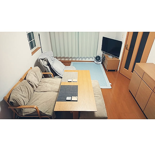 Lounge,賃貸,メゾネット,2LDK,無印良品,ハイバックリクライニングソファ,リビングでもダイニングでもつかえるシリーズ,シンプル,ナチュラル,オーク材キャビネット大,オーク材AVラック,TV,サーキュレーター,yamazen raraの部屋