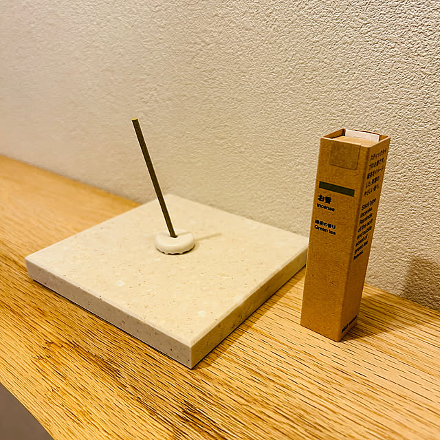 Entrance,お香のある暮らし,お香,無印良品,ミニマルデザイン,japandi,照明,無垢の棚 komugiの部屋
