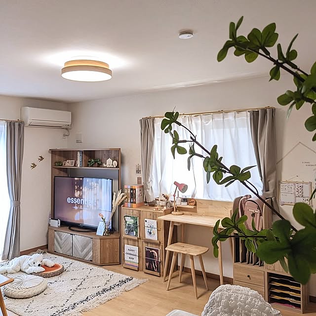 Lounge,ナチュラルインテリア,賃貸インテリア,リビング学習,ランドセルラック,ランドセル置き場,賃貸でも諦めない！,プリント収納,賃貸でも楽しく♪,ナチュラルが好き,教科書収納,木のぬくもりが好き♡,子供のいる暮らし,リビング学習スペース,見て下さって感謝です♡,イベント参加なのでコメントお気遣いなく♡,こども部屋&キッズスペース,通学・通園グッズ収納 mamenoの部屋