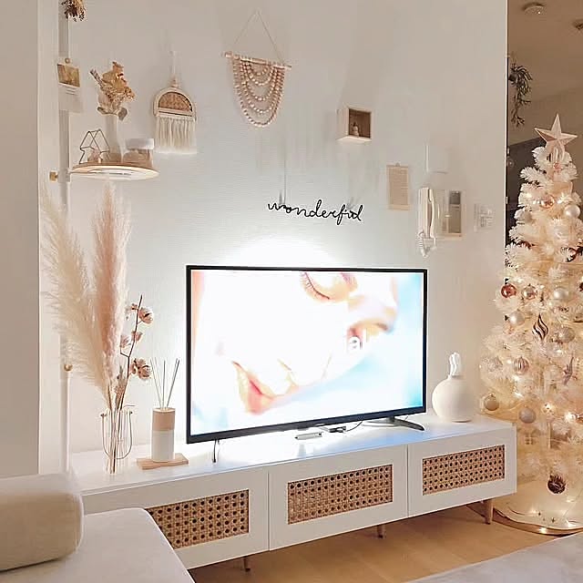 On Walls,家具,ナチュラルインテリア,賃貸,賃貸インテリア,ナチュラルカラー,クリスマスインテリア,秋冬インテリア,ナチュラル素材,イベント参加,ドライフラワーのある暮らし,淡色インテリア,Francfranc,ig→mika_room_2,Francfrancのツリー,韓国,韓国インテリア,ワイヤーレタリング Mikaの部屋
