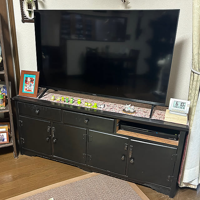 Lounge,額,ハンドメイド,オブジェ,夏,リメイク,和モダン,テレビ台リメイク,jijiちゃん のニャンコ,セリアのカエルちゃん達,カントリー風チェスト,ディスプレイ,手作り,RCの出会いに感謝♡,押し逃げばかりでごめんなさい,優しいフォロワーさんに感謝♡﻿,いつも見て下さってありがとうございます,いつもみて頂き有難う御座います(^^),笑顔が一番 ritsukoの部屋