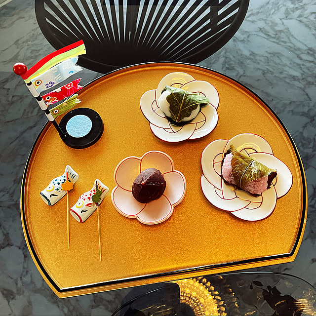 柏餅,鯉のぼりの箸置き,折敷,有田焼のお皿,こどもの日,週末ステイホーム,セカンドハウス,スケルトンリノベーション,和食器,My Desk,ダイソーの鯉のぼり nackeyの部屋