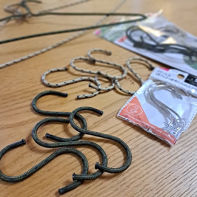 Lounge,10分でできる,100均リメイク,100均,ハンドメイド,リメイク,ダイソー,S字フック,ガイロープ,パラコード,針金ハンガー,100均工作,楽しい暮らし,おうち時間,イベント参加,スルーOK,バタバタして回れずすみません,いいね！の押し逃げごめんなさい,見ていただいた皆さまに感謝,火を使うので注意 kazuraの部屋