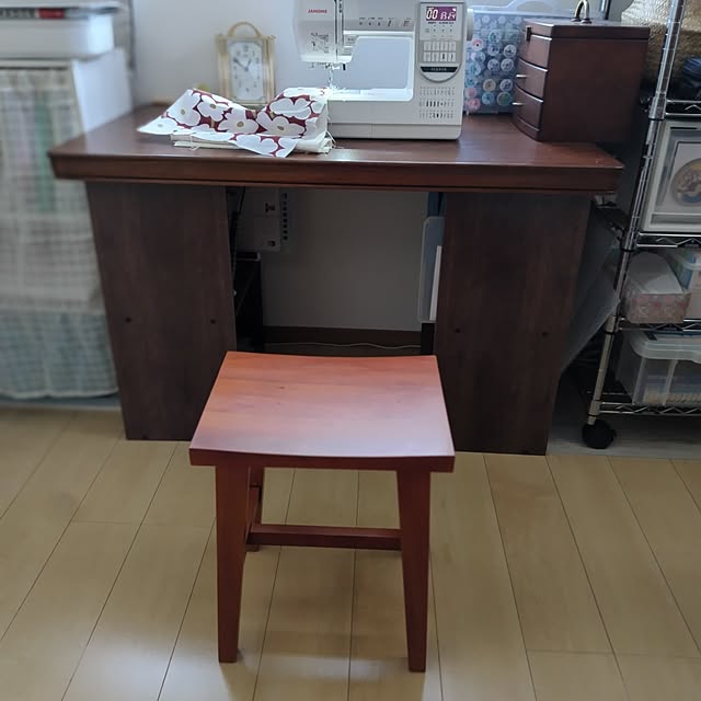 My Desk,スツール,マホガニー,無垢材,クロシオ,ハンドメイド,DIY机,ジャノメミシン,私の趣味部屋 mutsuの部屋