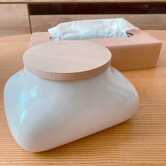 ウェットティッシュケース,ウェットティッシュ,夏のスペシャルクーポン,RoomClipショッピング,1k 8畳,一人暮らし,1K,1K 1人暮らし,ideaco,ホワイトインテリア,My Desk royal.09の部屋