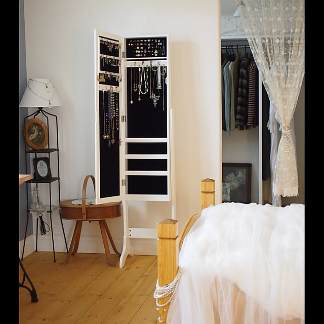 Bedroom,ニトリ,アクセサリー収納ミラー,ミラー,アクセサリー収納 laurelの部屋