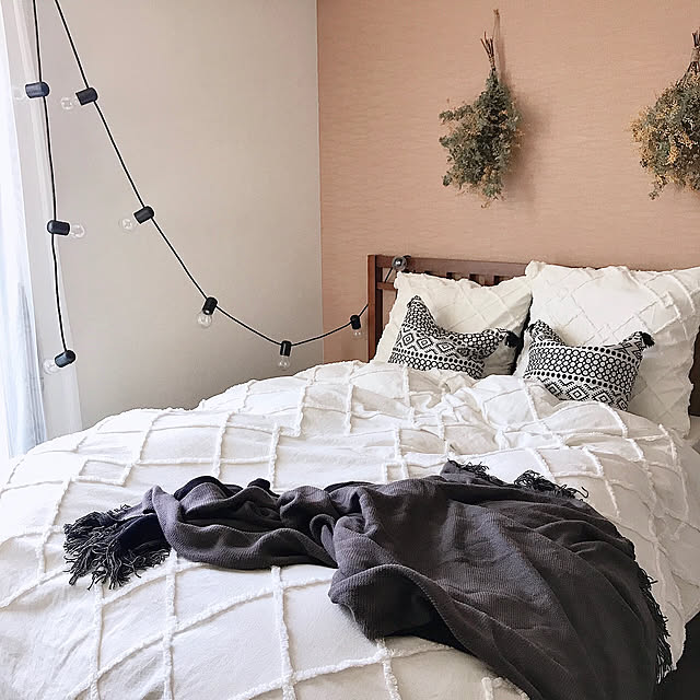 寝室,ニトリ,海外インテリアに憧れる,Bedroom,コアラマットレス,ミモザのスワッグ,ジャンボクッション,掛け布団カバー mikiの部屋
