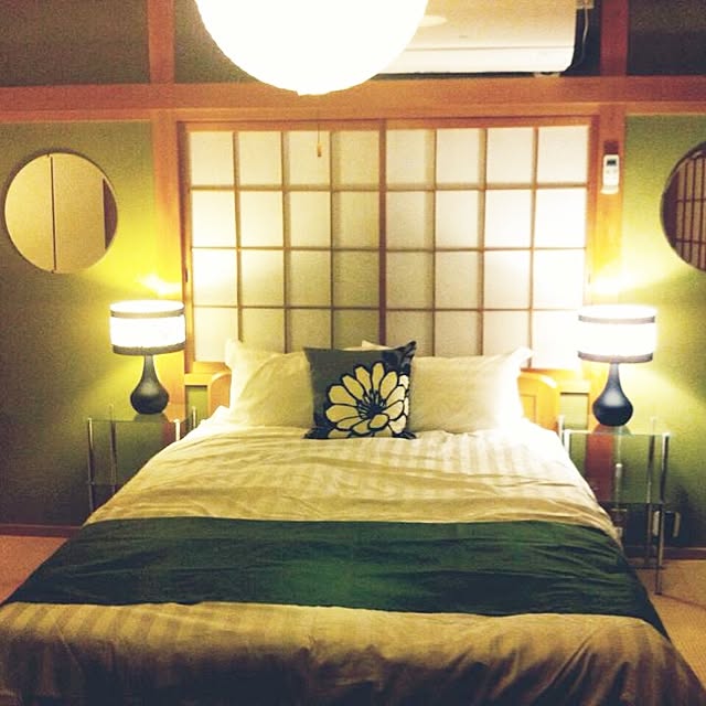 Bedroom,#ヘッドボード #丸鏡,#寝室 #DIY #フォーカルポイント,#和室 #土壁 #障子 #畳 #抹茶 ,日本家屋 jasmine815の部屋