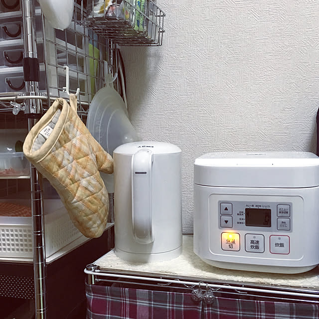 Kitchen,ワイヤーラック,茶碗,鍋つかみ,メタルラック,ケトル,ニトリ,炊飯器 LinSanの部屋