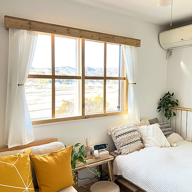 Bedroom,窓枠DIY,寝室インテリア,インテリア,DIY,インテリアグリーン,ナチュラルインテリア,北欧インテリア,DIY女子,インテリアコーディネート,ありがとうございます♡,シンプルインテリア,グリーンのある暮らし,インテリア大好き,いいね、お返しができなくてごめんなさい。,観葉植物のある暮らし,インテリアを楽しむ,DIYのある暮らし yumimaruの部屋