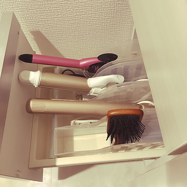 Bathroom,ストレートアイロン,ヘアピン,くし,つっぱり棒,ヘアアイロン,洗面所 収納,洗面所,100均,セリア,ダイソー,無印良品 mikaの部屋