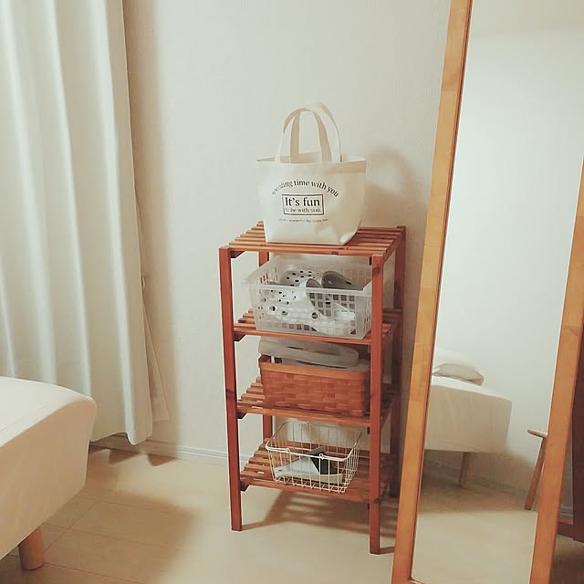 Bedroom,シンプルライフ,シンプルナチュラル,建売住宅,ナチュラルインテリア,salut!,ダイソー,無印良品,姿見 nachiの部屋