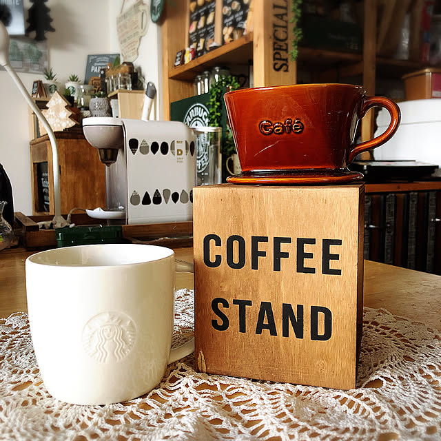 Kitchen,ケトル欲しい❤️,コーヒースタンド♡,スタバ好き,ニトリ♡,賃貸でも楽しく♪,100均大好き,cafe風に憧れて♥,seria ♡ Miyuの部屋