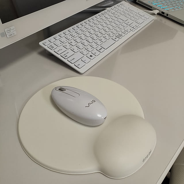 My Desk,買ってよかったもの,ホワイトインテリア,シンプルモダン,モノトーン,雑貨,マンションインテリア,一人暮らし,北欧,エレコム,マウスパッド sakuraの部屋