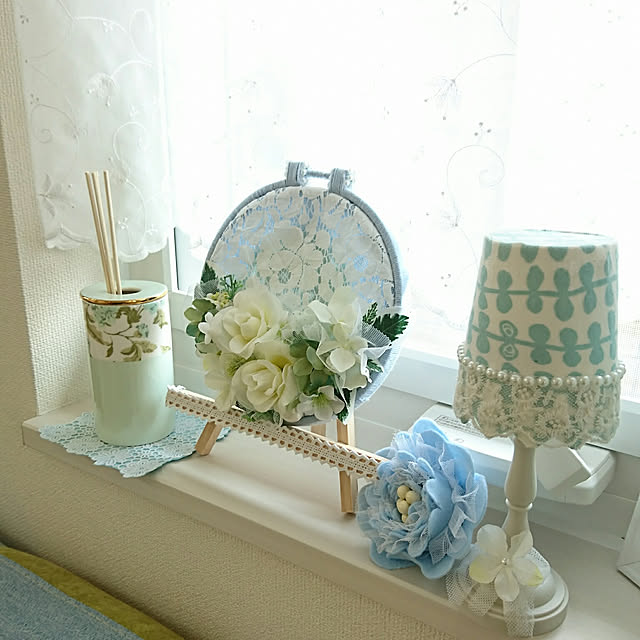 Bathroom,ハンドメイド,うさくまサロンで作ってきました,ポーセラーツのアロマディフューザー,刺繍枠アレンジ,ダイソーアンティーク調ライトリメイク,飽きっぽい性格,面倒くさがりな性格 PAOの部屋