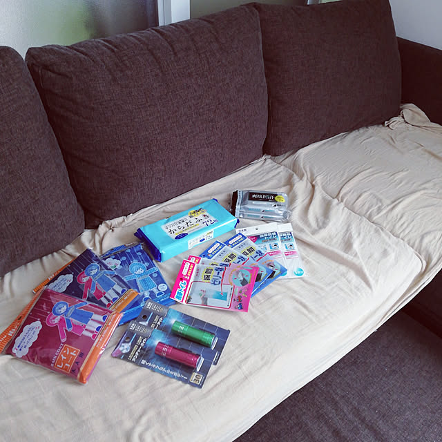 Lounge,ニトリのソファー,セリア,防災グッズ soraeightの部屋
