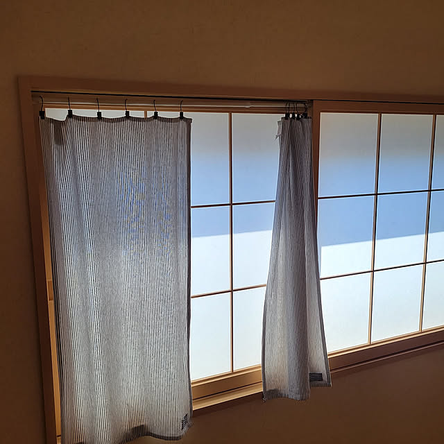 On Walls,目隠し,目隠しのれん,Daiso,和室の障子,普通の暮らしが有難い✲ﾟ｡.,心地良い暮らし,後でゆっくり訪問しますね♡,見ていただいてありがとうございます♡,季節を感じる暮らし,突っ張り棒,簡単快適 masarinn.の部屋