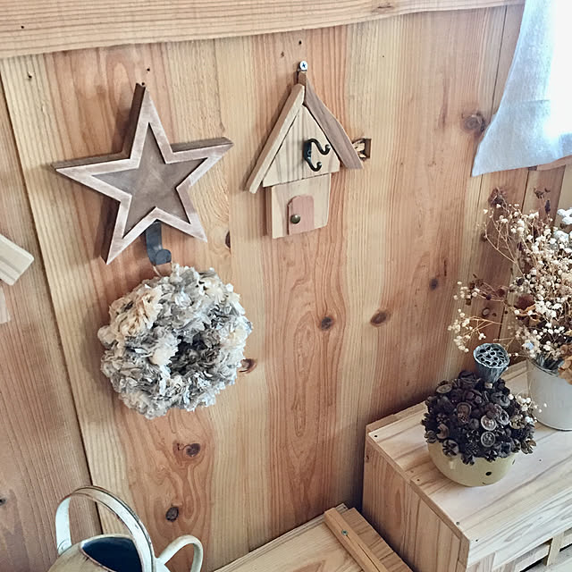 On Walls,ダイソー,10分でできる,DIY,板壁DIY,ハンドメイド,のほほん日和☆,子供部屋,ドライフラワー,端材 DIY,100均リメイク k.i.brothersの部屋